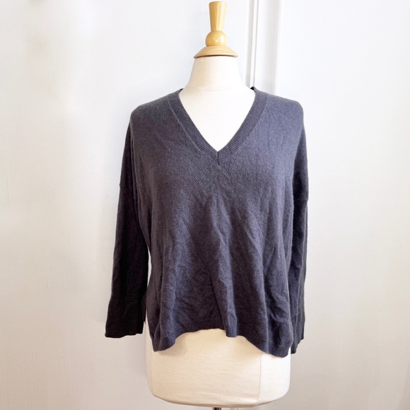 360 Cashmere Pullover Sweater Relaxed Fit Extra Small XS Dark Purple Plum - Picture 1 of 7